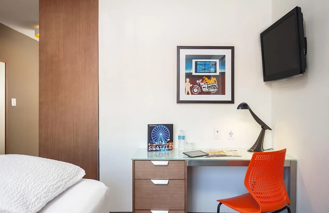 Staypineapple, University Inn, University District Seattle-1