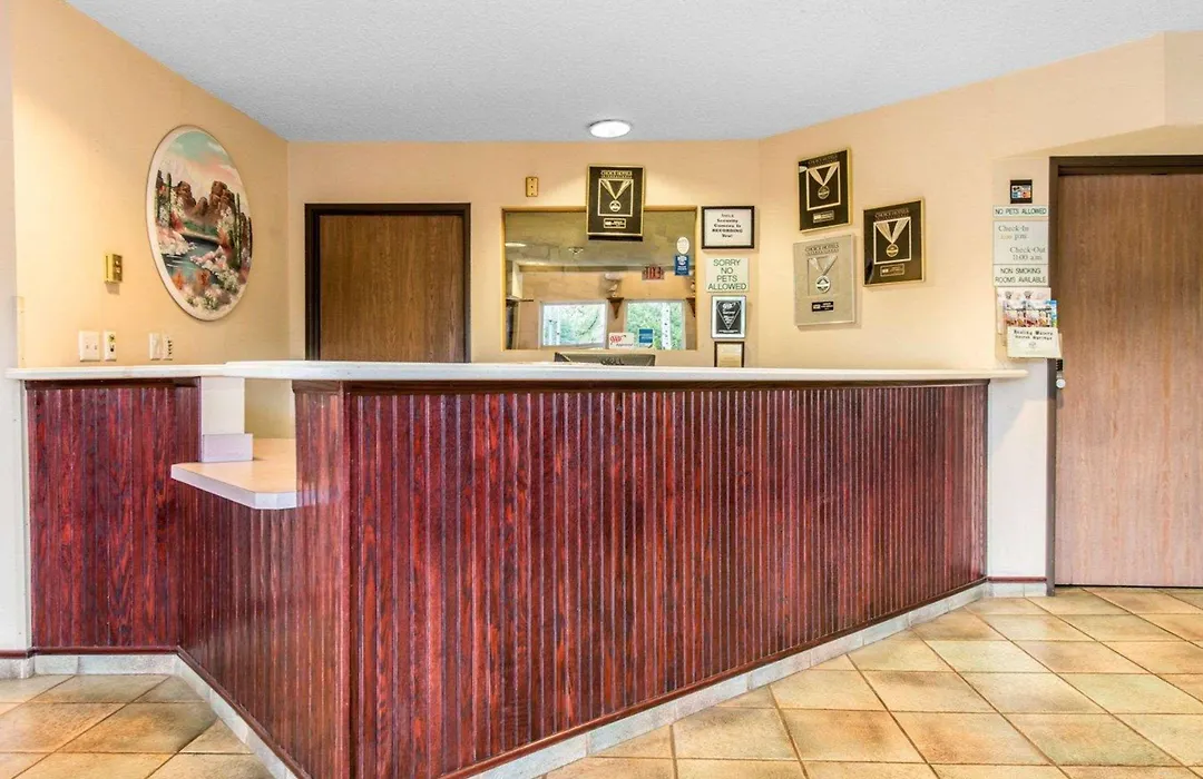 Quality Inn & Suites Manitou Springs At Pikes Peak-1