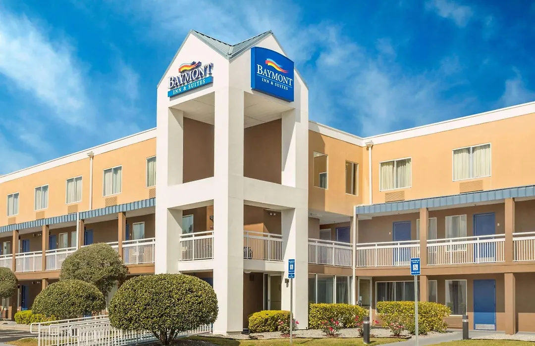 Baymont By Wyndham Savannah Midtown-1