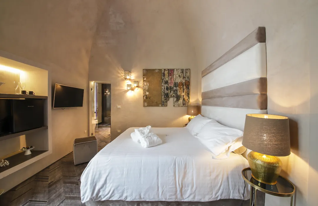 Al Console Luxury Suite-1