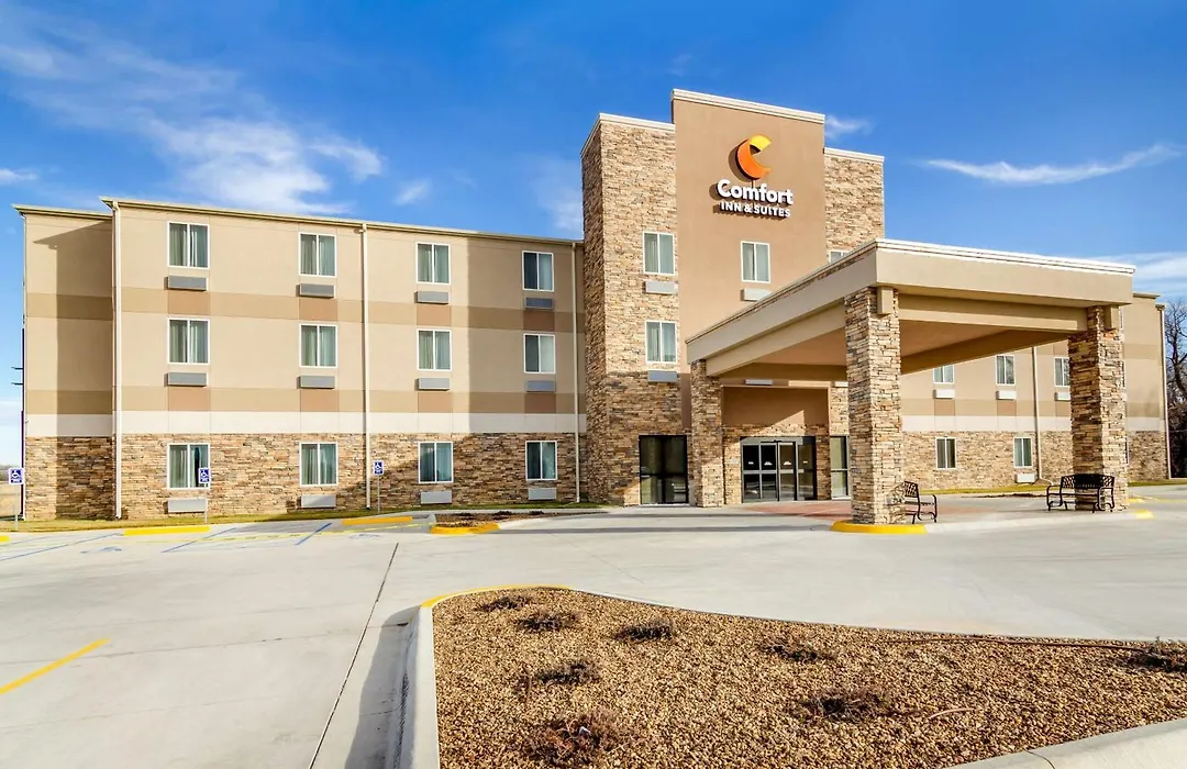 Comfort Inn & Suites Salina North-1