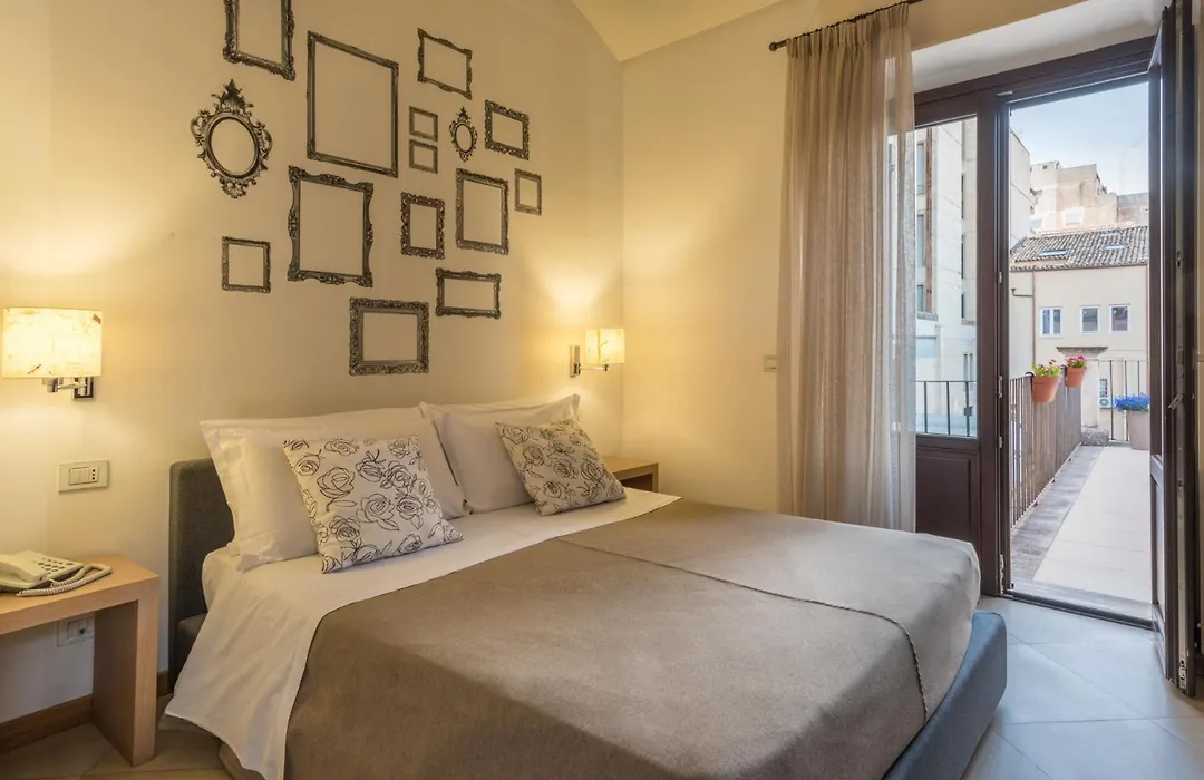 Hotel Vittorio Veneto-1