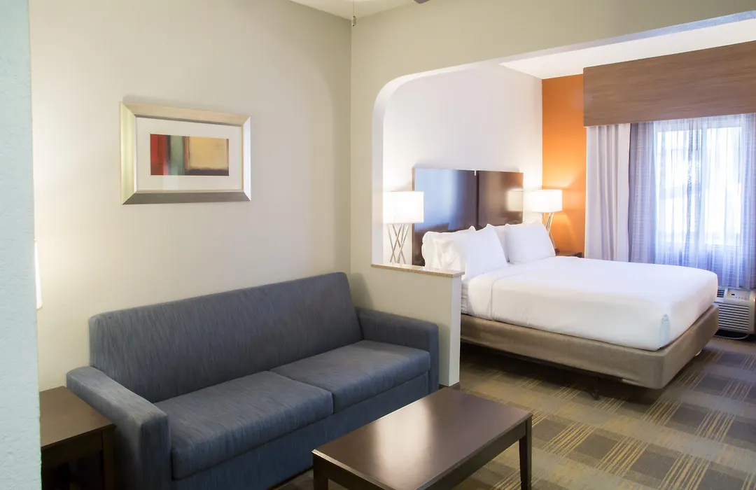 Holiday Inn Express & Suites - Oxford By Ihg-1