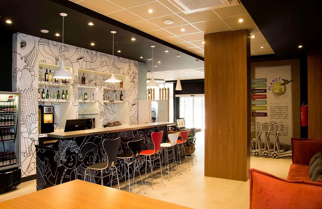 Ibis Aracruz-1