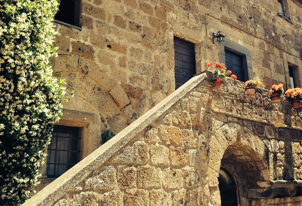 Civita B&B-1