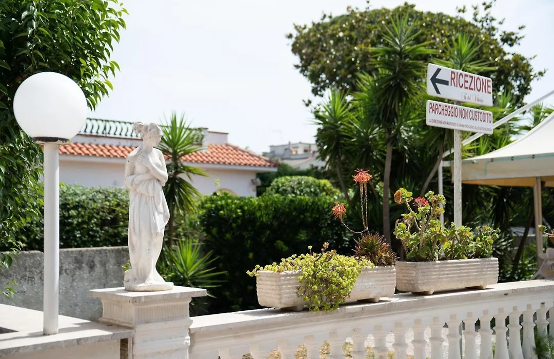 Hotel Vittoria-1