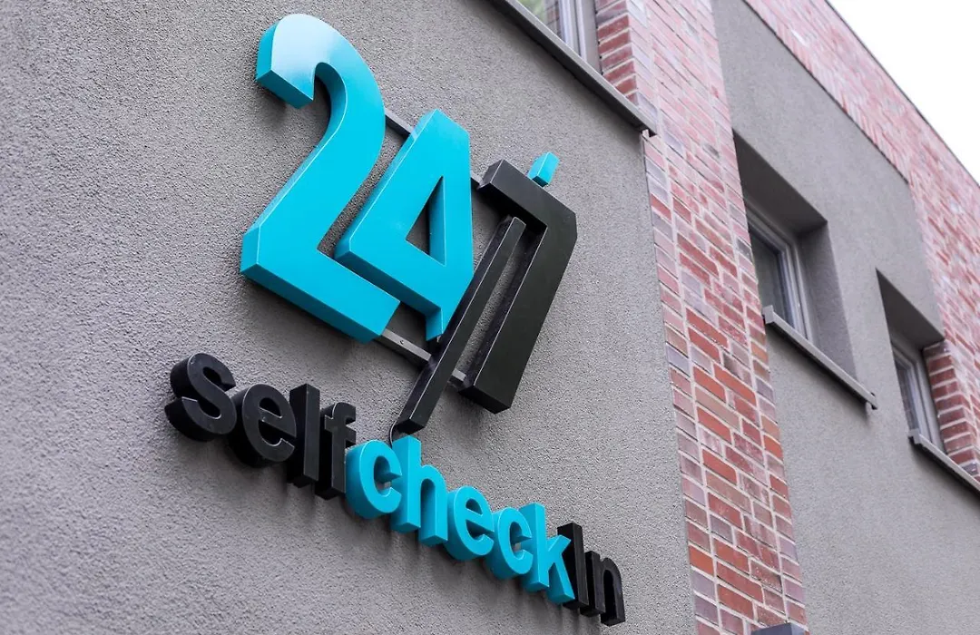 247 Selfcheckin Pferdemarkt-1