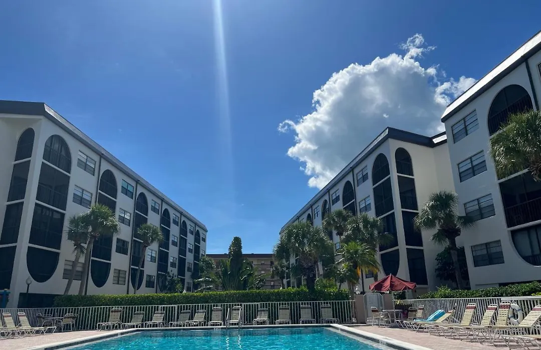 Knot A Care Remodeled Direct Water Access Condo With Ocean And Pool Views Now Sleeps Six-1