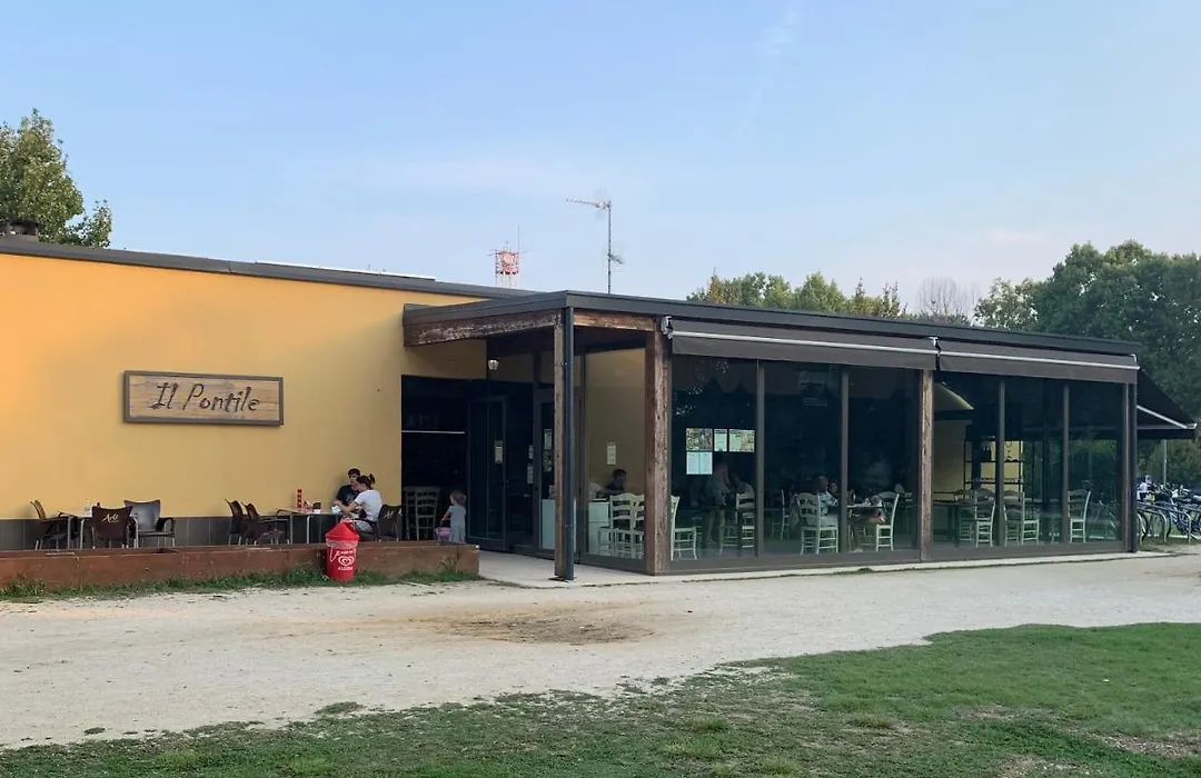 Bed&breakfast BBqueen Sandonato Policlinico-1