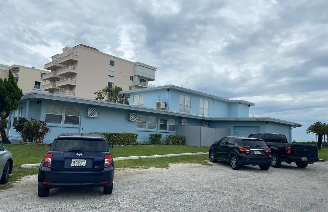 Sea Aire Oceanfront Inn-1