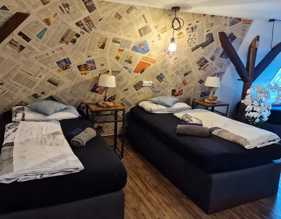 Victory Guesthouse - Handwerker Pension-1