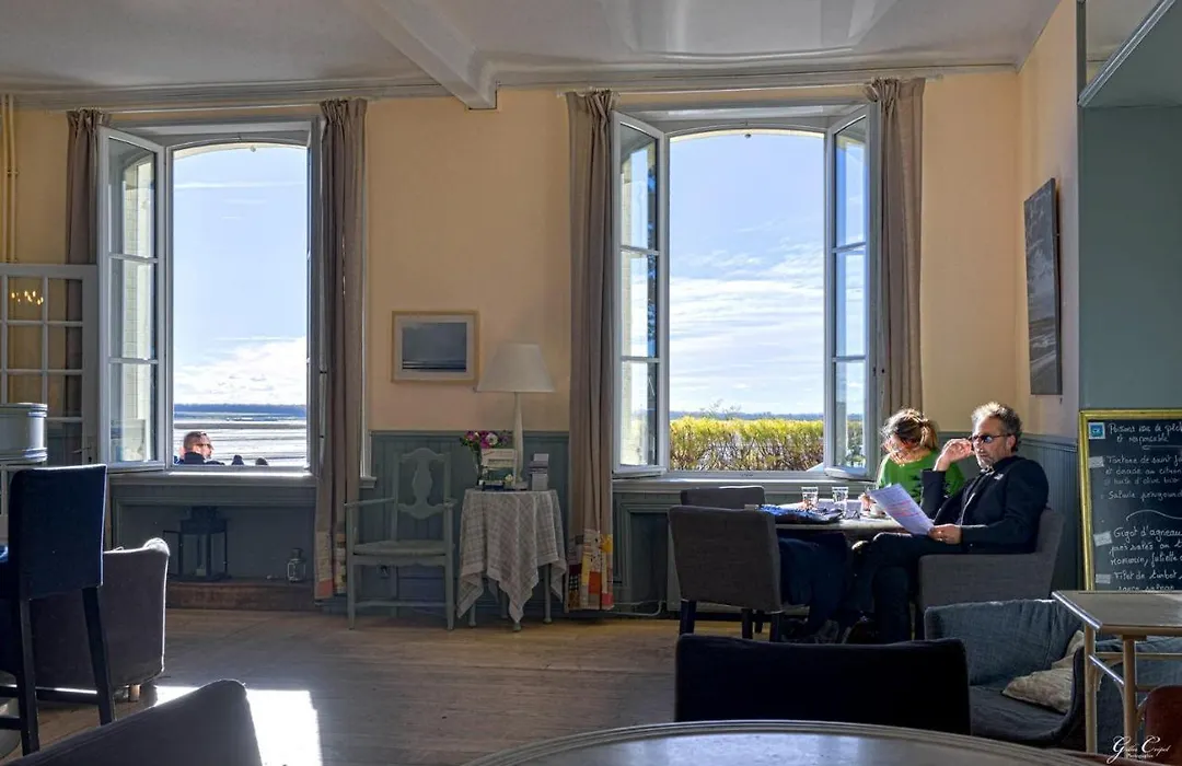 Hotel Restaurant Les Tourelles-1