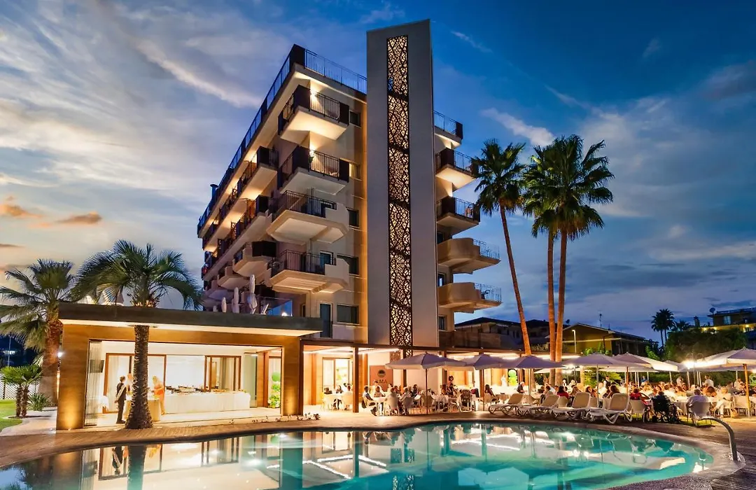 Almaluna Hotel & Resort-1