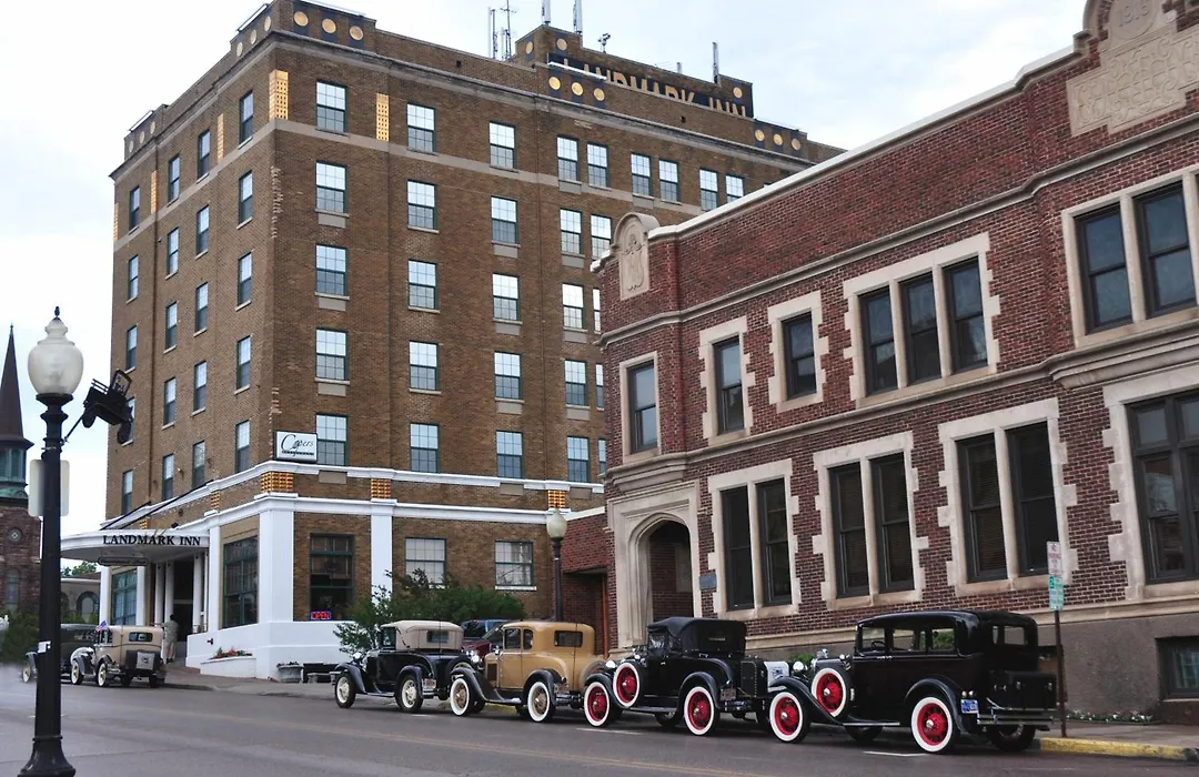Landmark Inn-1
