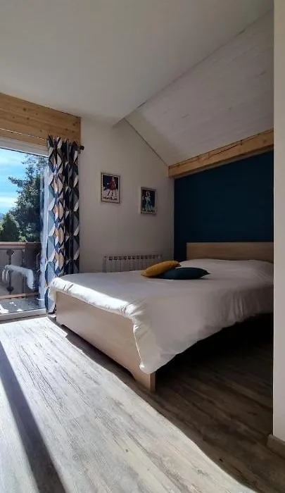 Mont Bivouac, chambre,entrée et Sdb privée,balcon vue MtBlanc-1