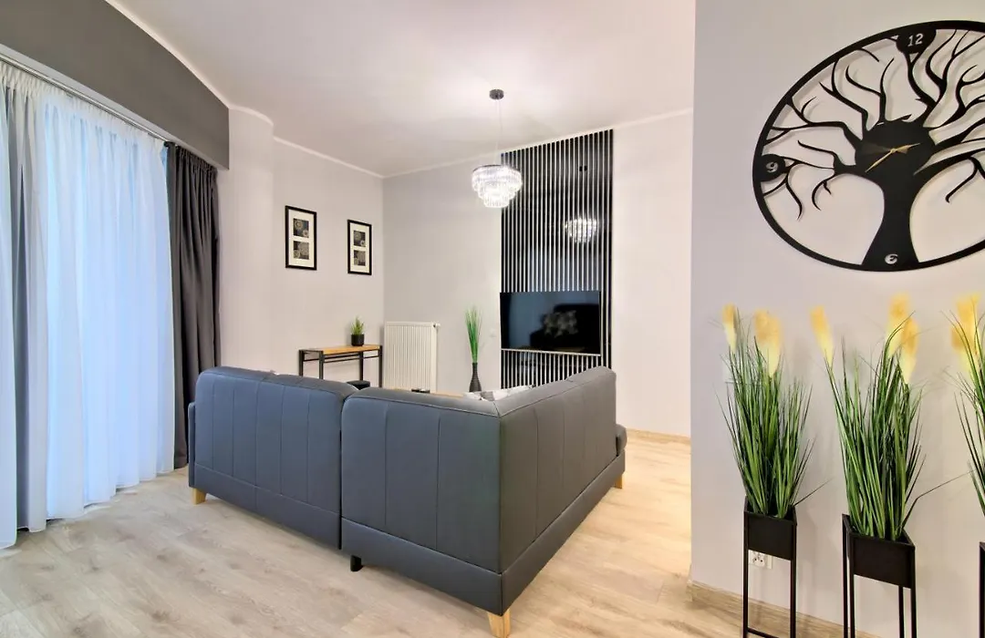 Apartments In - Hanza Tower - Sauna & Pool-1
