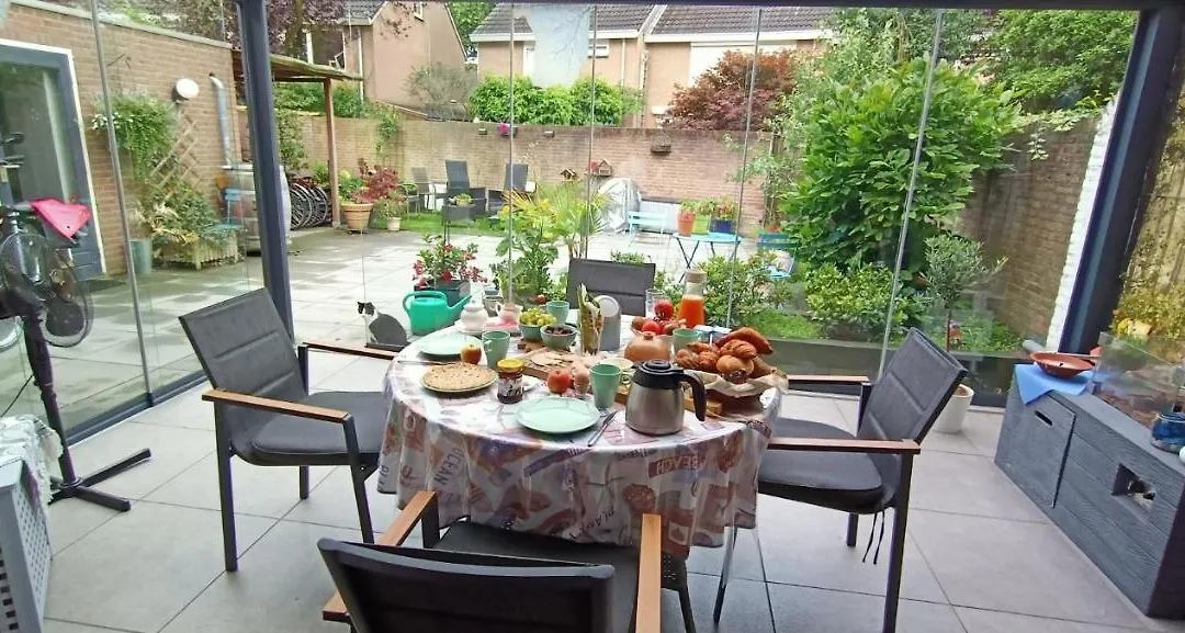 B&B Acacia-1