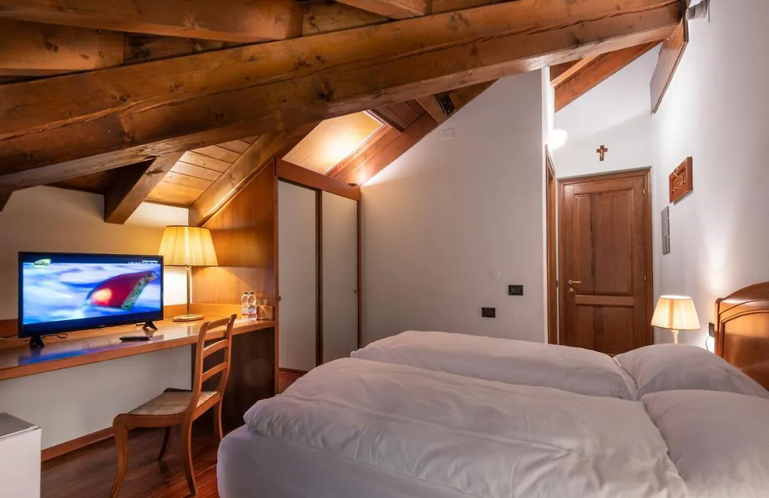 Hotel Roma-1