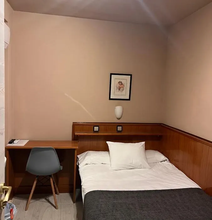 Hostal Arenal-1