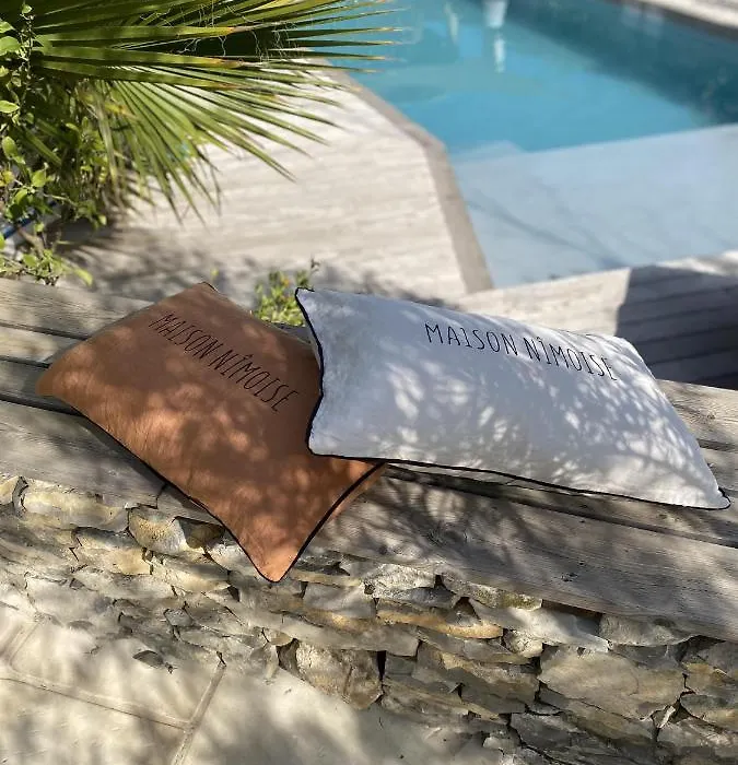 le pool house-1