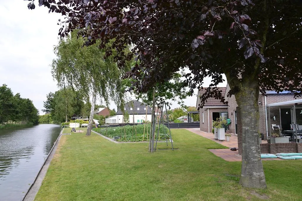Guest House Aan de Hollandse IJssel-1