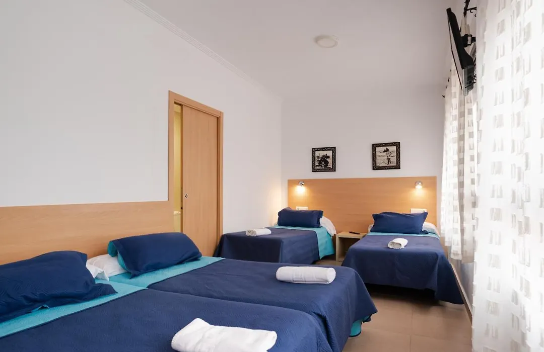 Hostal Mitre Paterna-1
