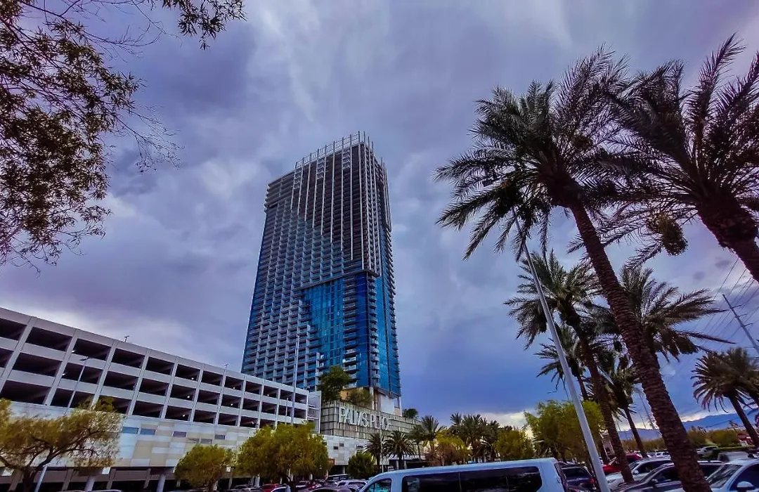Luxury 53Rd Flr Condo With Amazing Sunset View & Balcony No Refee At Palms Place-1