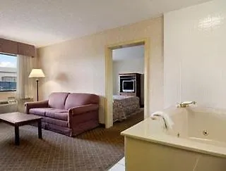 Super 8 La Grange-1
