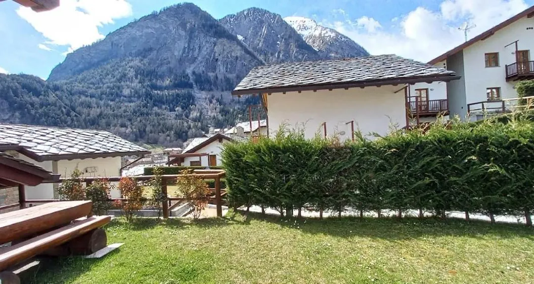 Villaggio delle Alpi-1