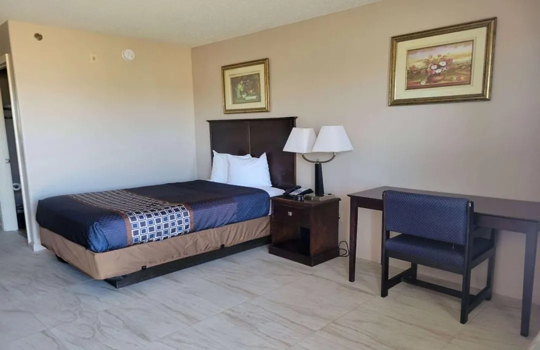 Carom Inn Denham Springs-Batonrouge-1