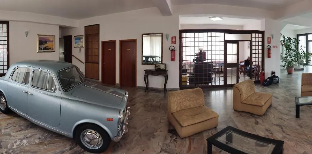 Hotel Il Dollaro-1