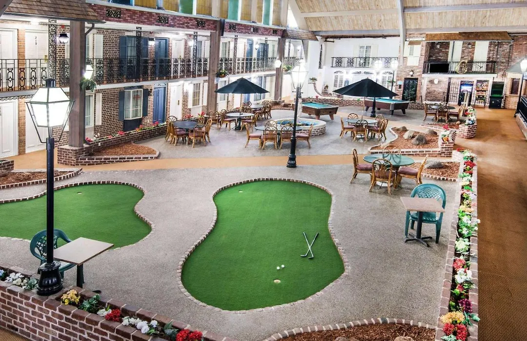 Howard Johnson By Wyndham Burlington-1
