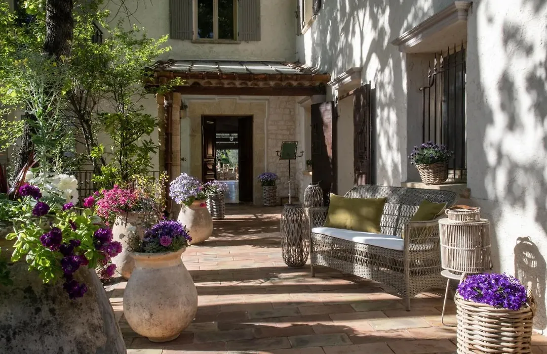 Hotel Les Messugues-1
