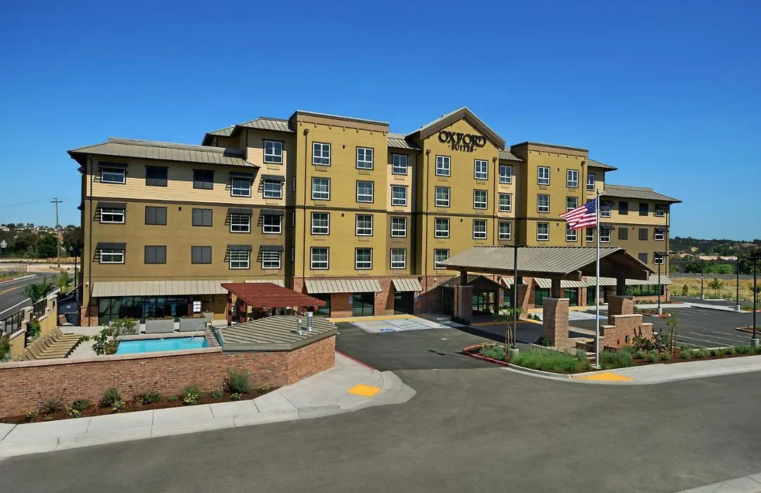 Oxford Suites Paso Robles-1