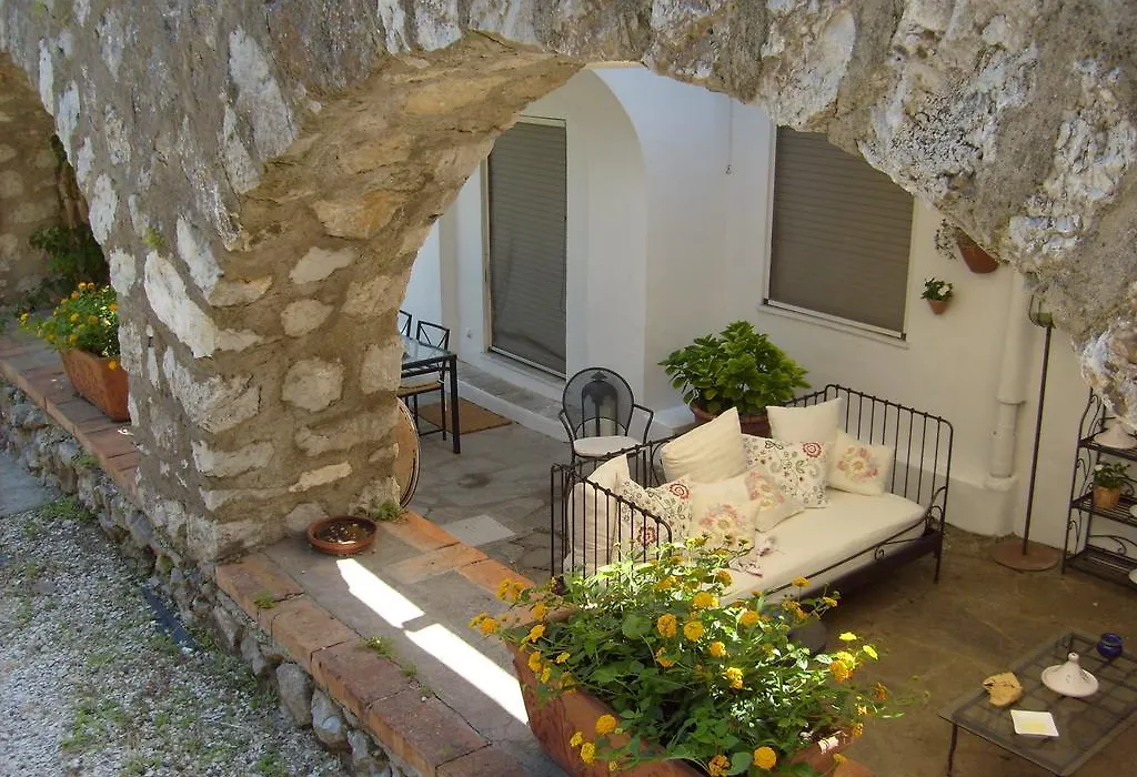 Marunnella Suites-1