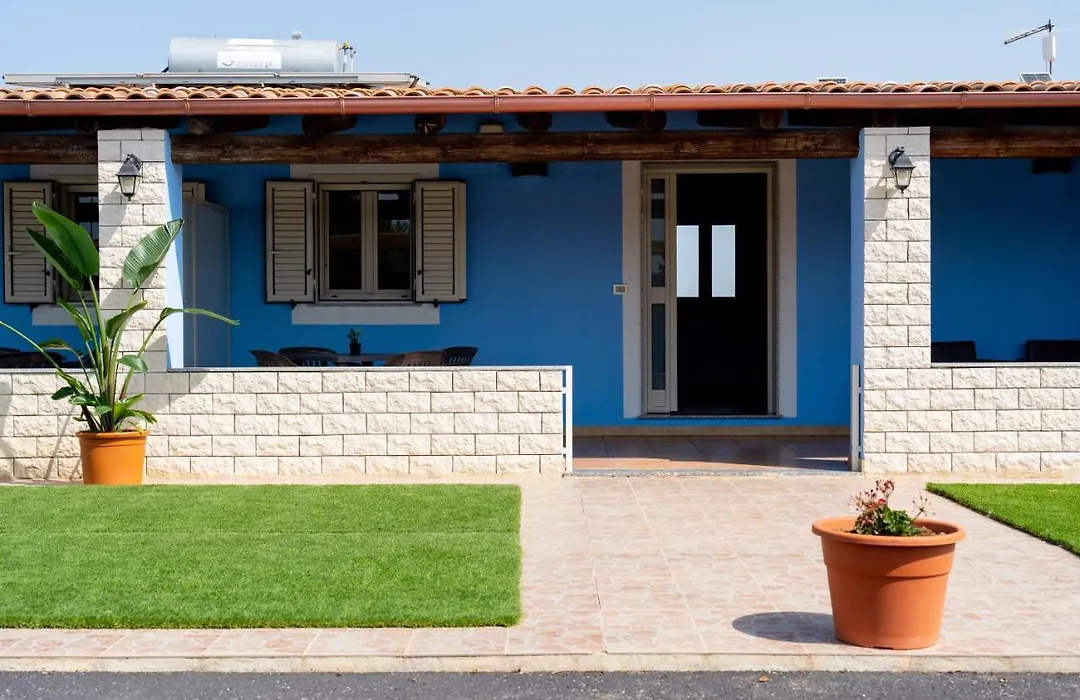 B&B L'Uliveto Rooms & Pool-1