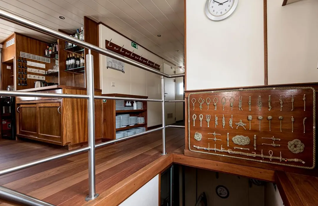 Hotelboat Quo Vadis-1