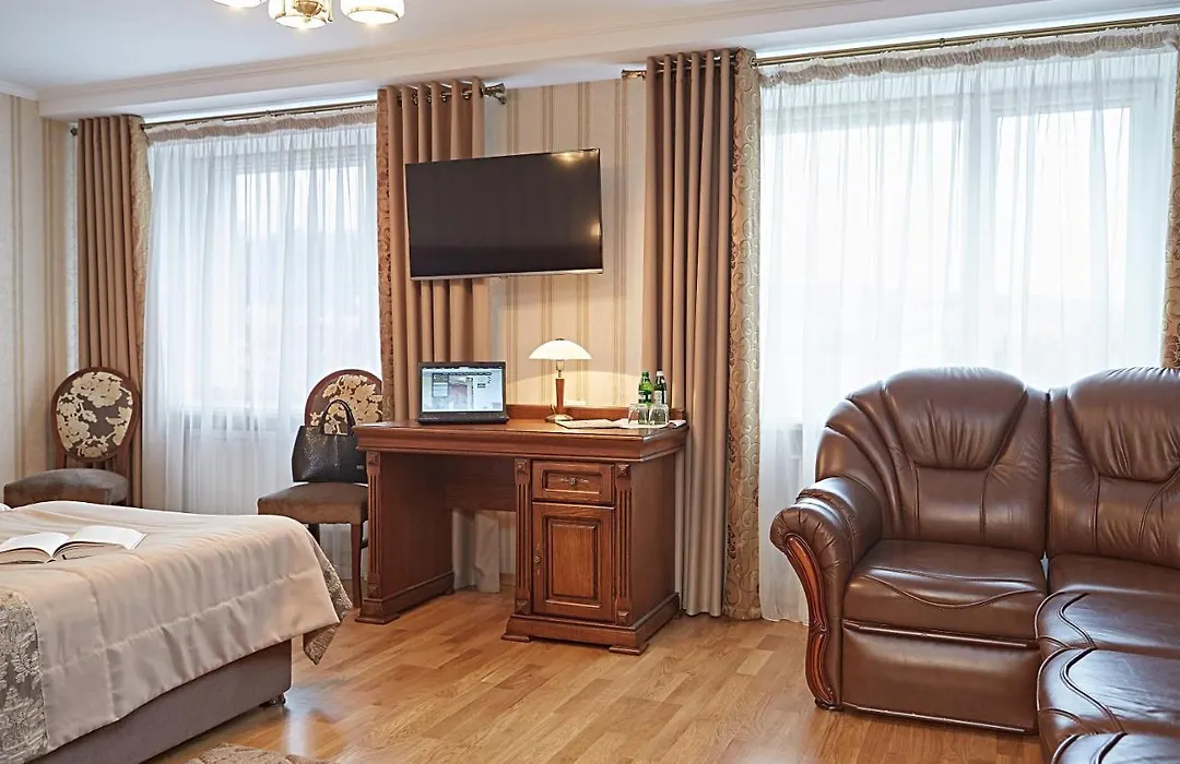 Hotel Lviv-1