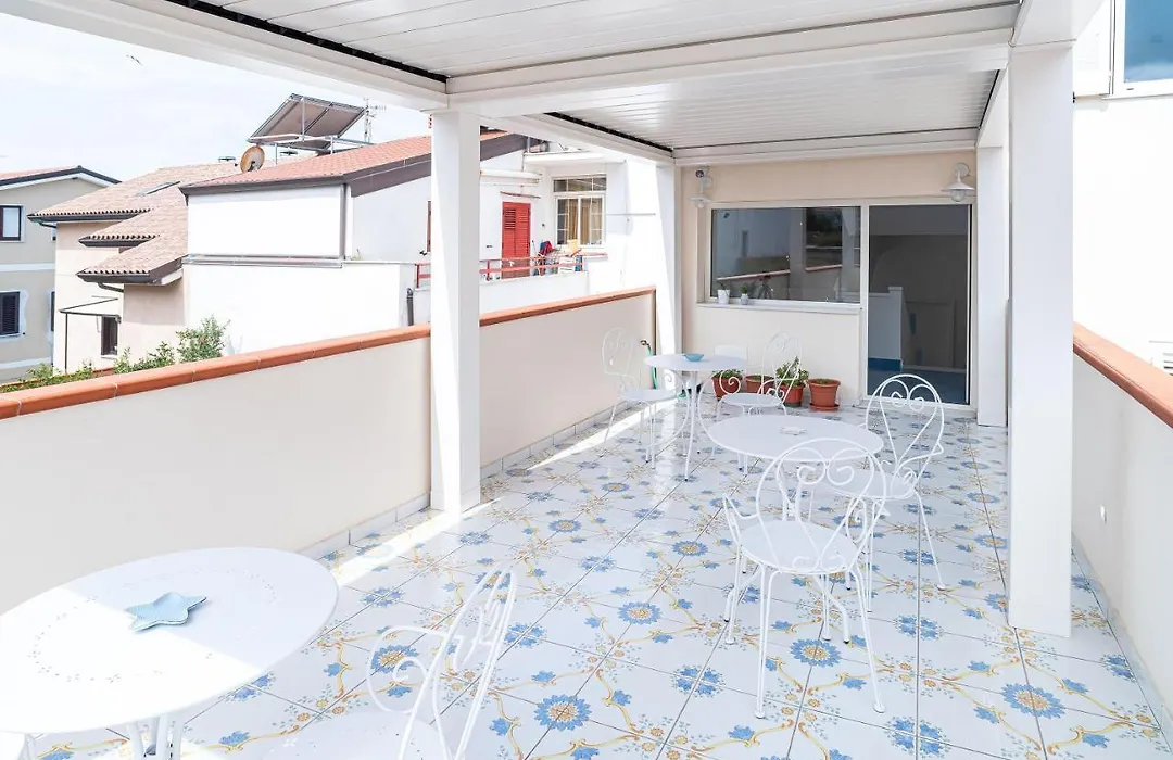 Un Posto al Mare-1