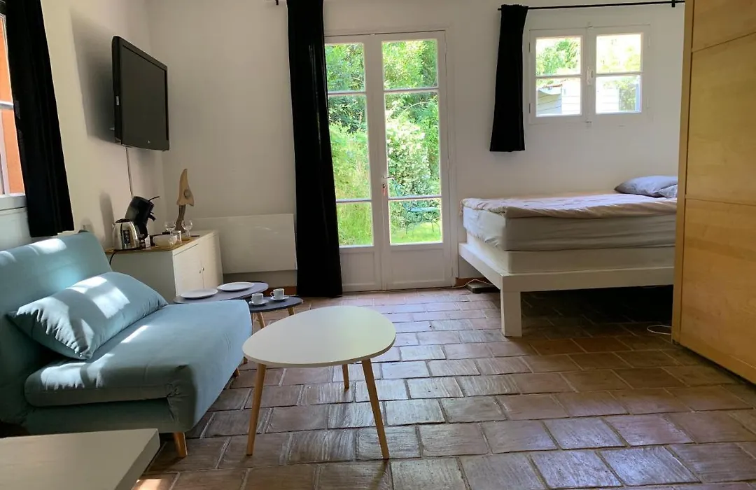Le Calme Chambre 2-1