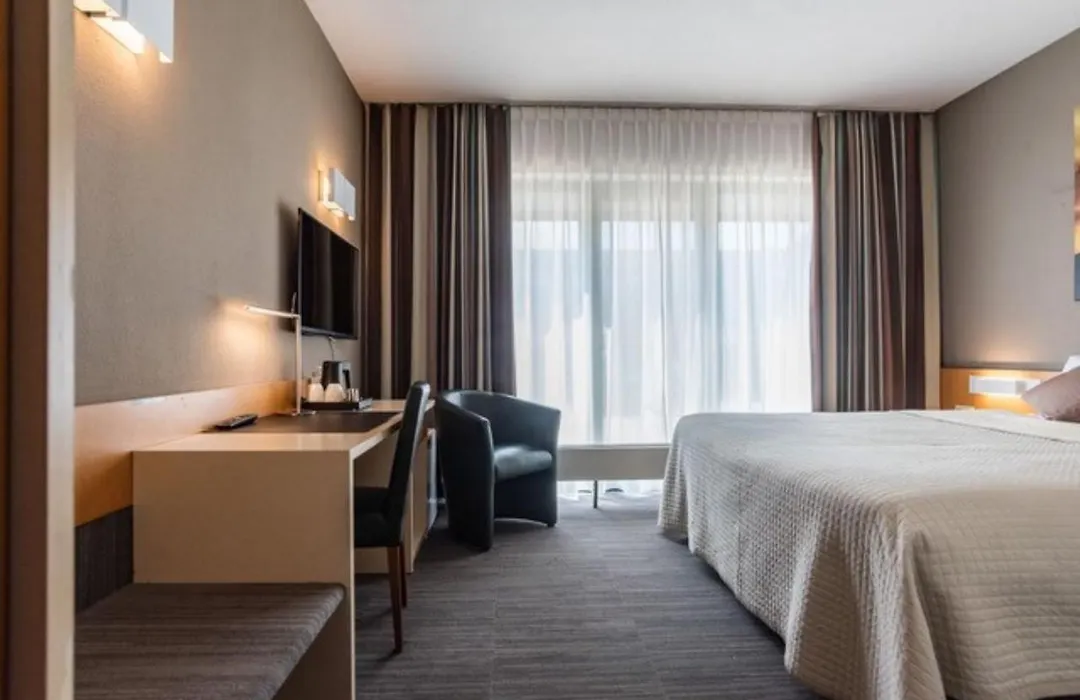 Hobbit Hotel Mechelen-1