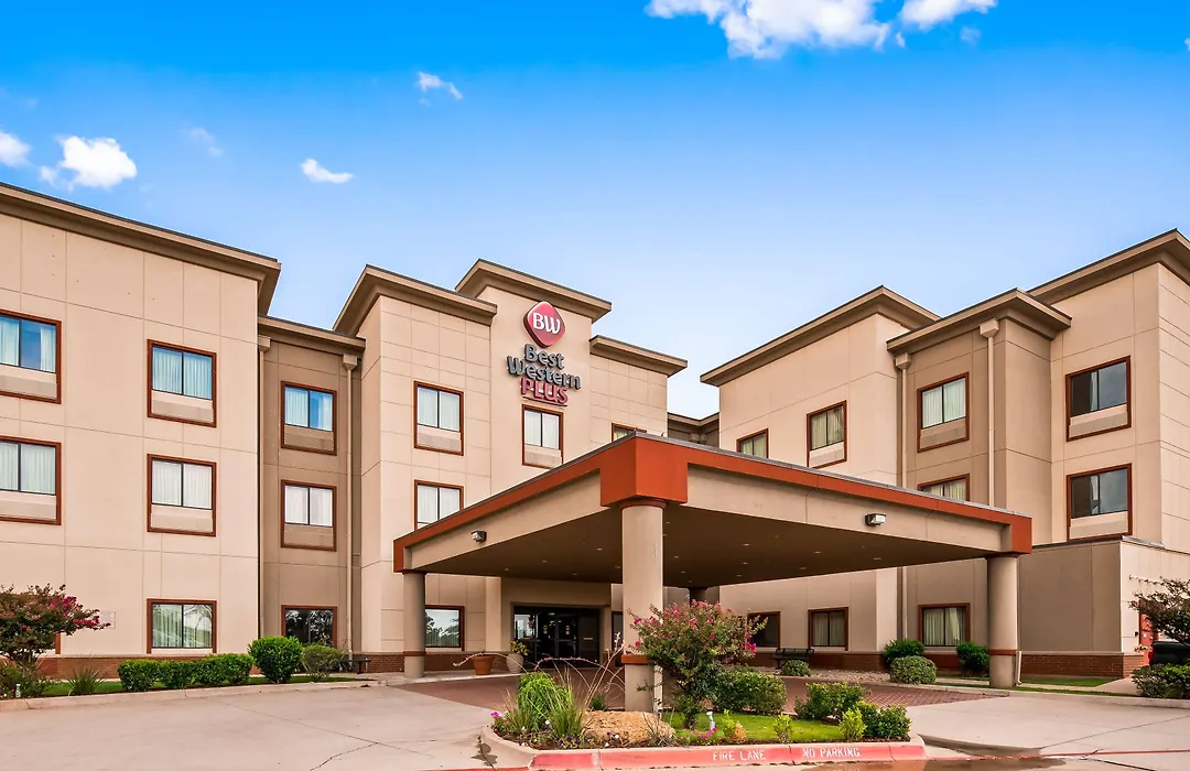 Best Western Plus Texoma Hotel & Suites-1