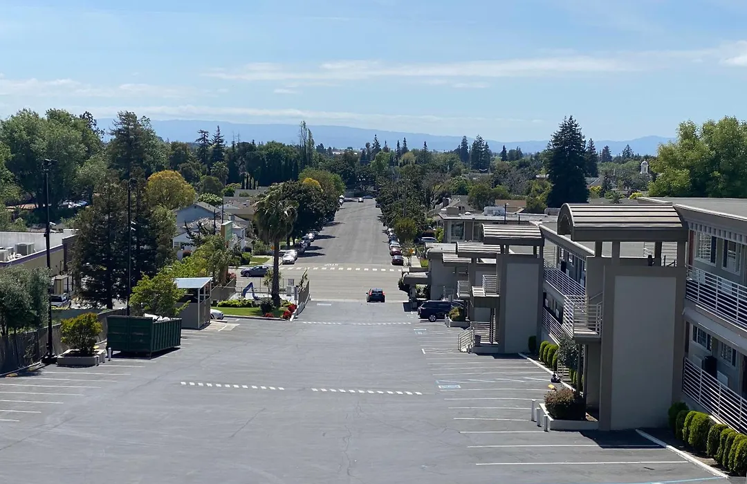 Budget Inn Of Hayward-1