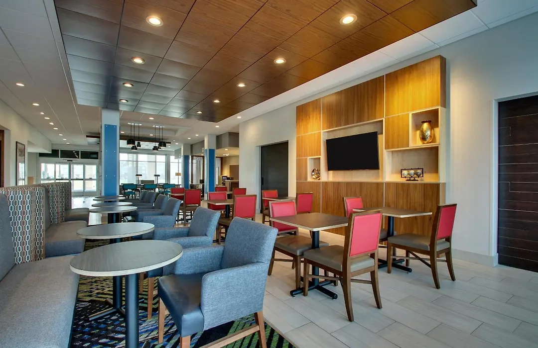 Holiday Inn Express & Suites Troy By Ihg-1