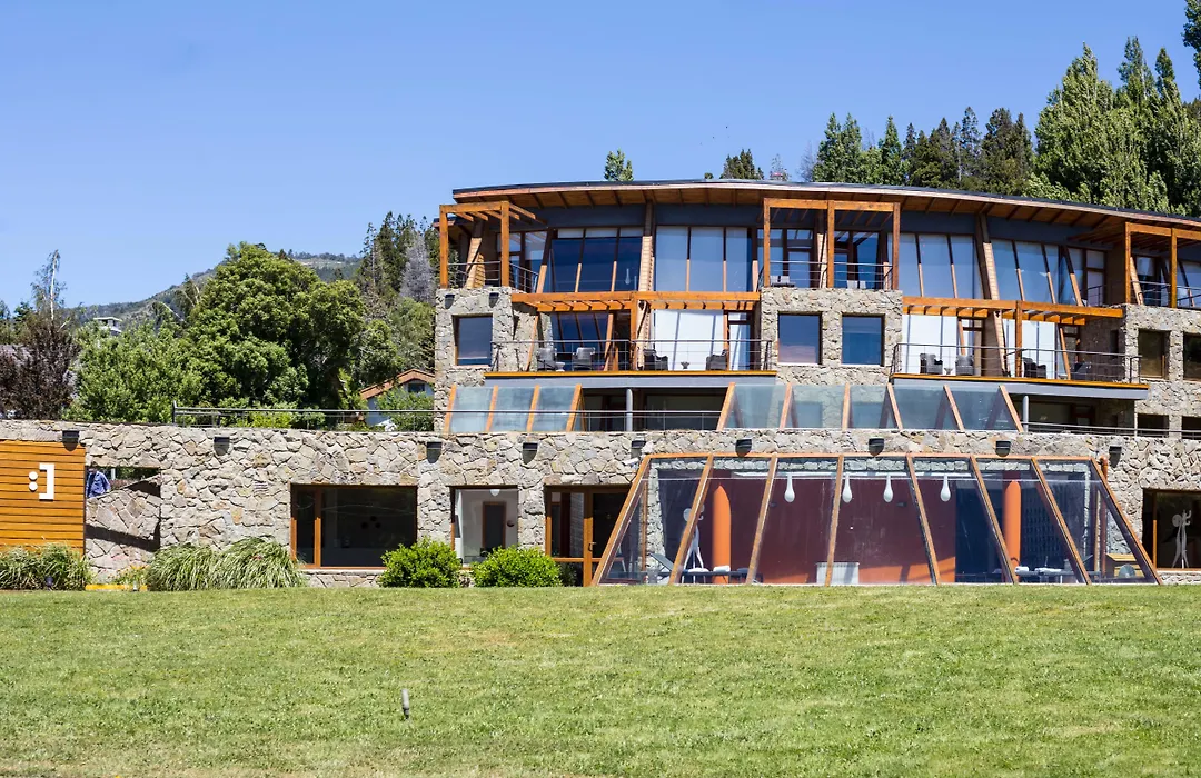 Rochester Bariloche Suites & Spa-1