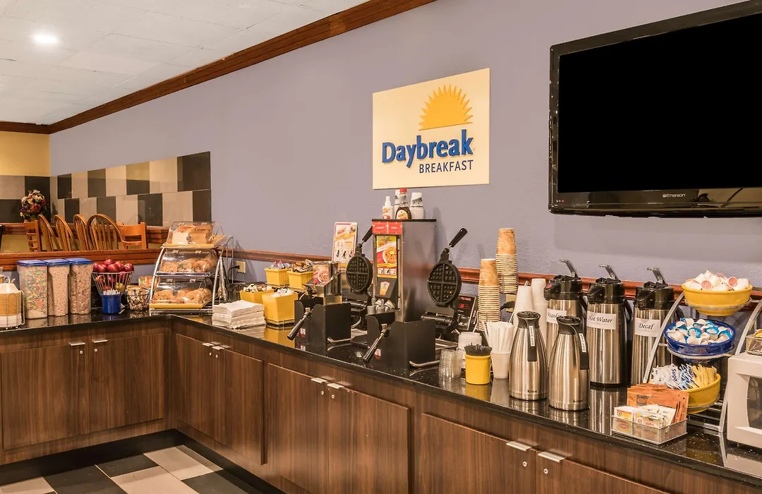 Days Inn By Wyndham South Hill-1