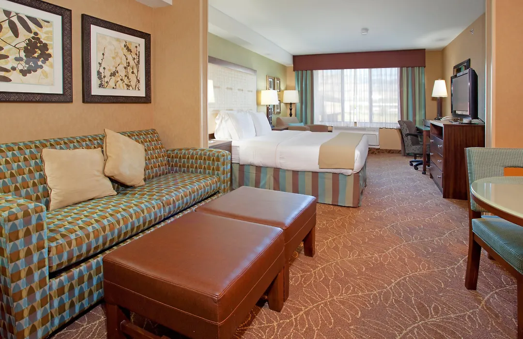 Holiday Inn Express & Suites Logan By Ihg-1