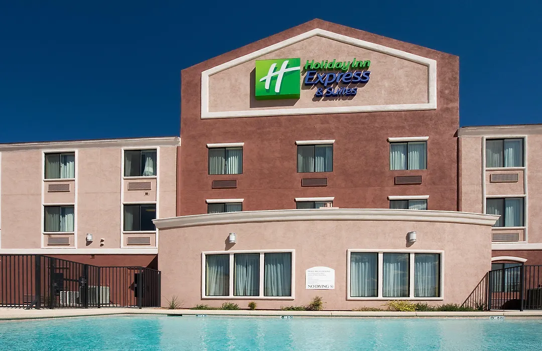 Holiday Inn Express & Suites Willcox-1