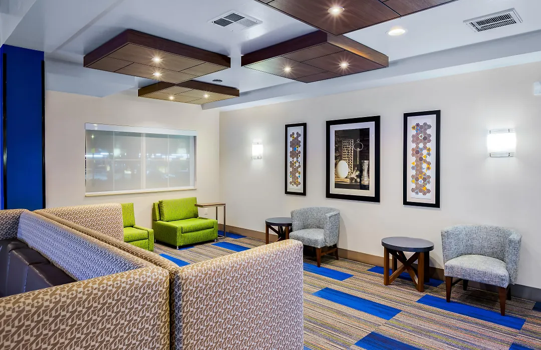 Holiday Inn Express & Suites Chico By Ihg-1