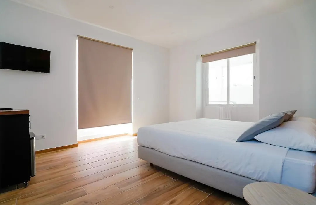 Alameda Guesthouse by Boutique Taipas Garagem para motos-1
